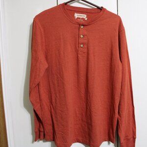 Levis Men's three Button Pullover Size Medium